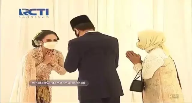 potret krisdayanti di pernikahan atta aurel © Instagram  potret krisdayanti di pernikahan atta aurel © Instagram