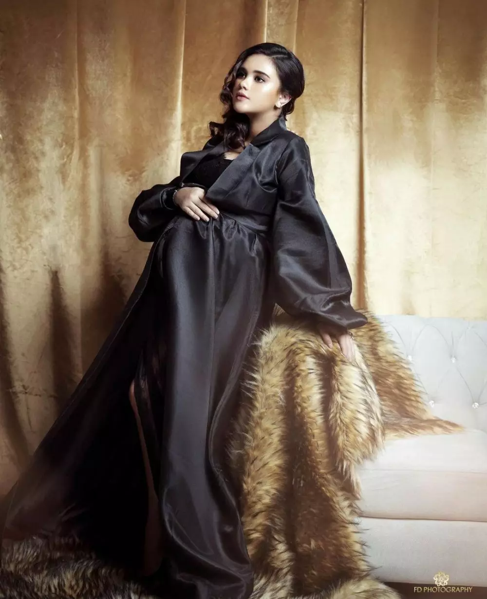 10 Potret maternity Audi Marissa dalam beragam tema, auranya terpancar © 2021 brilio.net