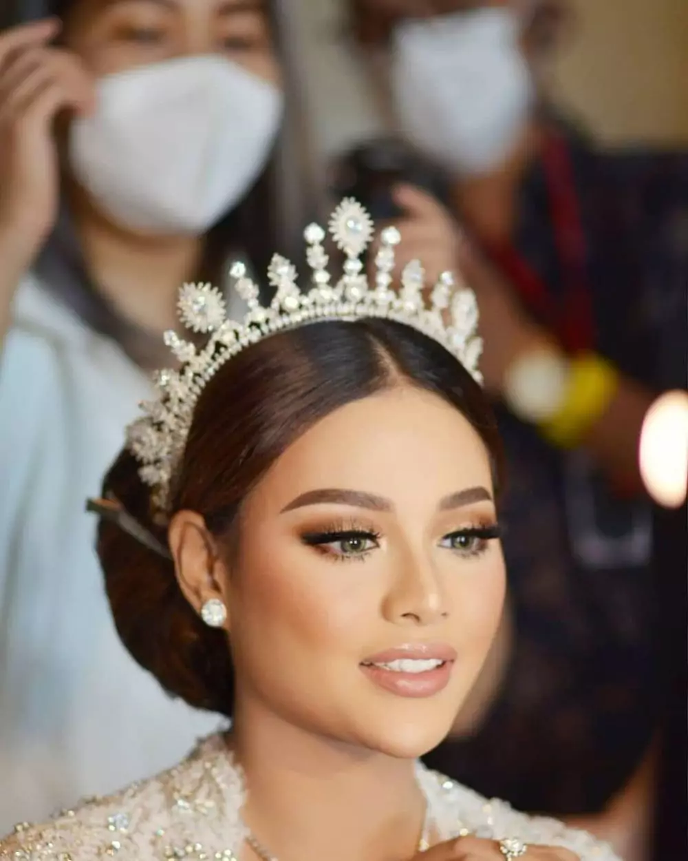 penampilan Aurel saat akad nikah © berbagai sumber penampilan Aurel saat akad nikah © berbagai sumber