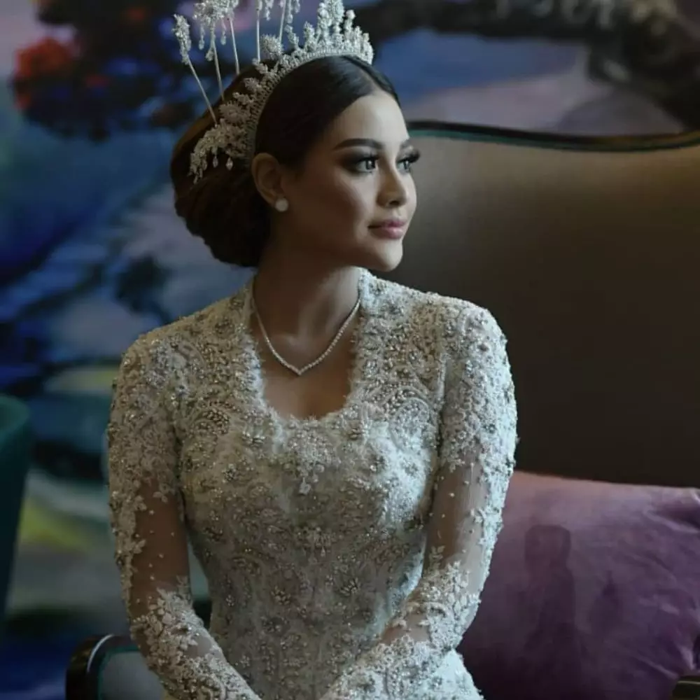 penampilan Aurel saat akad nikah © berbagai sumber penampilan Aurel saat akad nikah © berbagai sumber