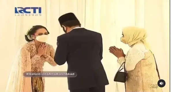 gaya iriana kondangan istimewa gaya iriana kondangan istimewa