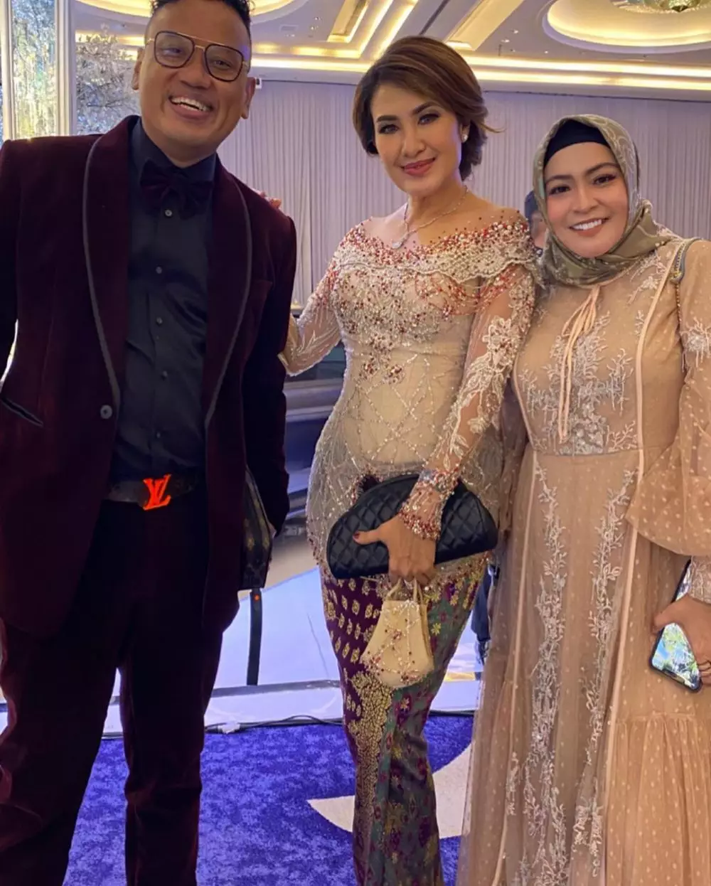gaya seleb di syukuran atta aurel © Instagram