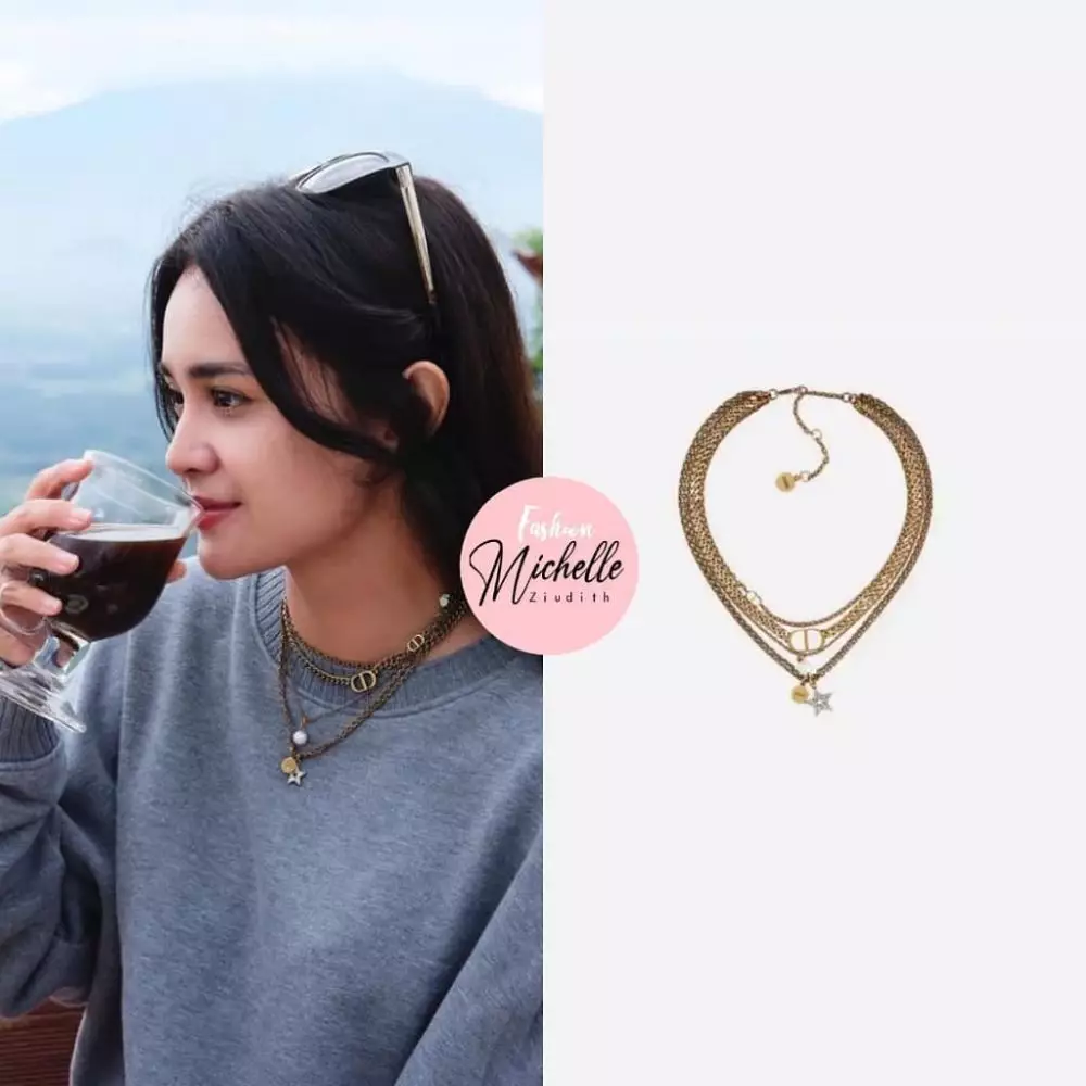 Taksiran harga 10 aksesori Michelle Ziudith © 2021 brilio.net Taksiran harga 10 aksesori Michelle Ziudith © 2021 brilio.net