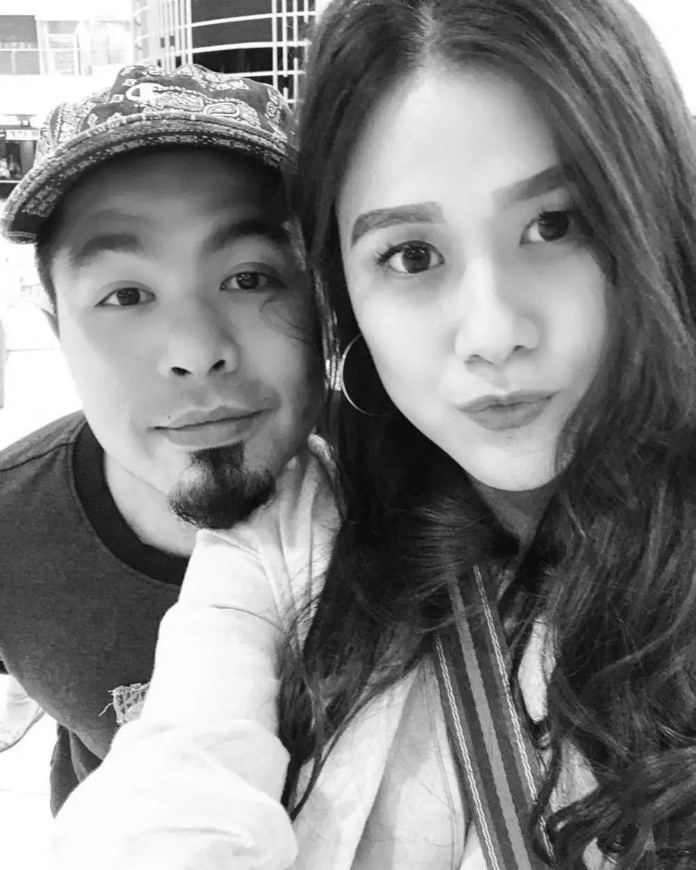 Potret mesra Bams eks Samsons dan Mikhavita Wijaya © 2021 brilio.net