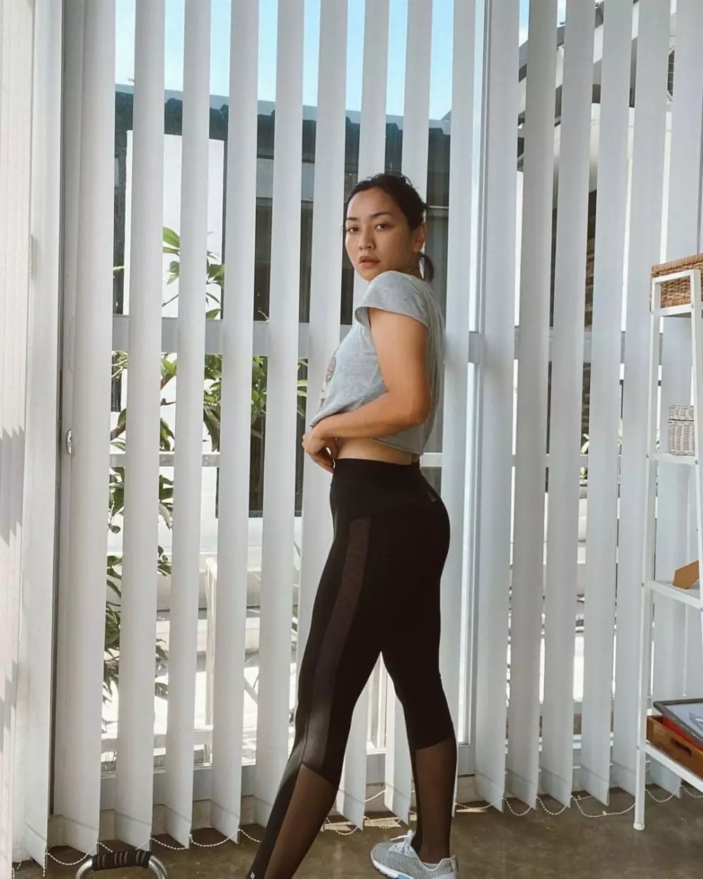 Potret Hesti Purwadinata tanpa makeup © 2021 brilio.net Potret Hesti Purwadinata tanpa makeup © 2021 brilio.net