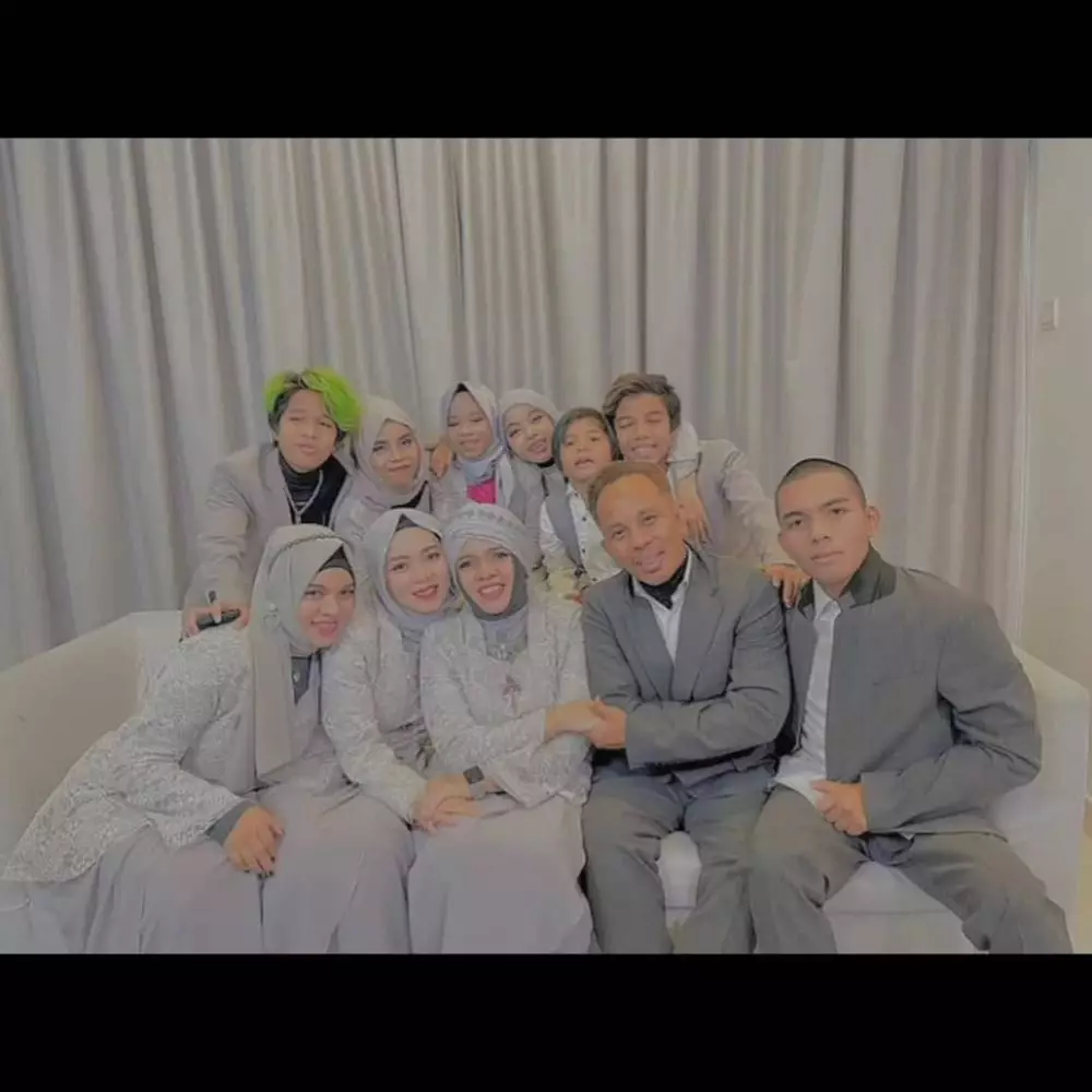 keluarga atta saksikan nikahan secara virtual Berbagai sumber