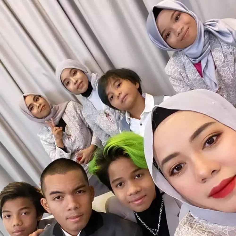 keluarga atta saksikan nikahan secara virtual Berbagai sumber