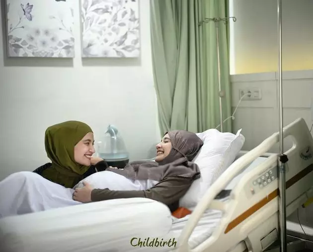 Shireen sungkar dengan keponakan baru Instagram Shireen sungkar dengan keponakan baru Instagram