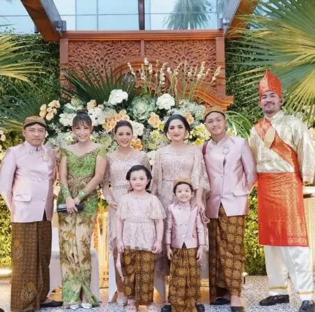 seleb jadi host pernikahan Atta Aurel © 2021 brilio.net seleb jadi host pernikahan Atta Aurel © 2021 brilio.net