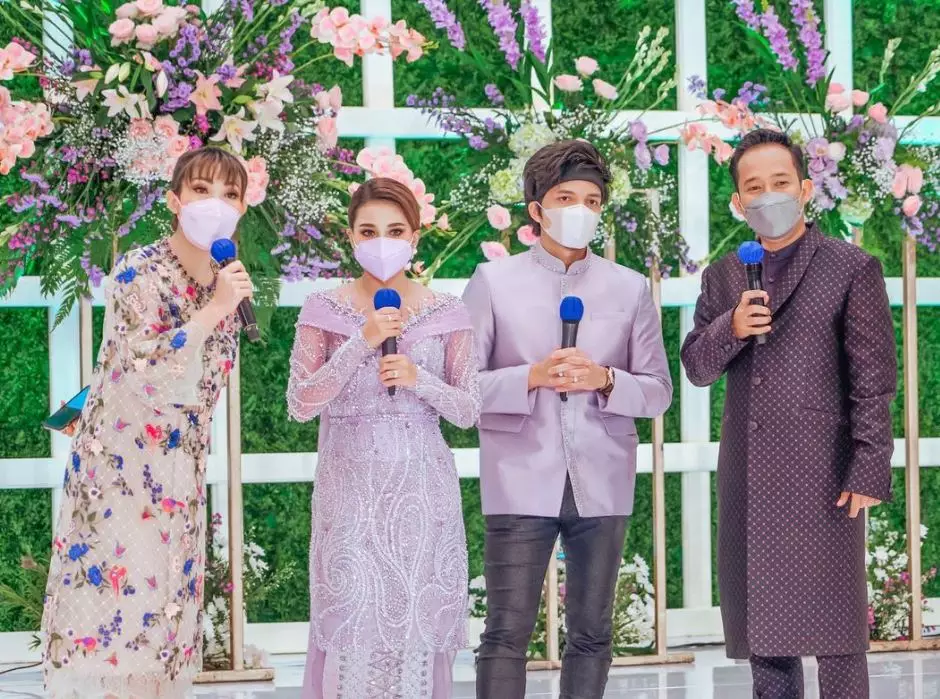 seleb jadi host pernikahan Atta Aurel © 2021 brilio.net seleb jadi host pernikahan Atta Aurel © 2021 brilio.net