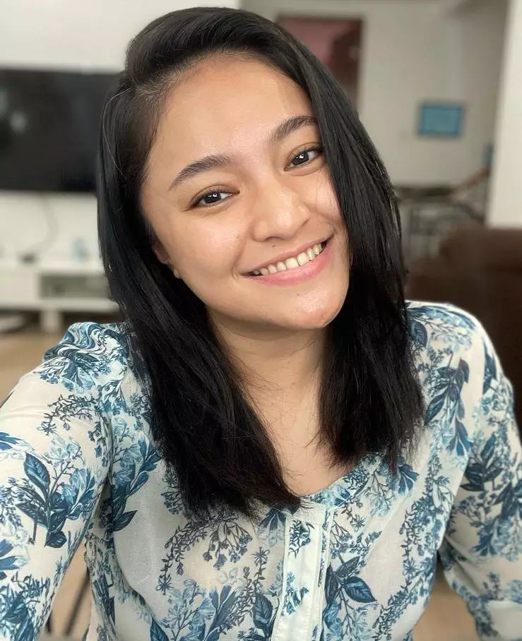 Cerita haru 10 seleb Indonesia yang alami gangguan mental berbagai sumber Cerita haru 10 seleb Indonesia yang alami gangguan mental berbagai sumber