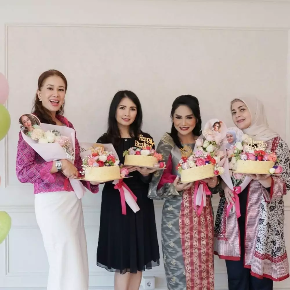 KD dan Liliana kompak © Instagram KD dan Liliana kompak © Instagram