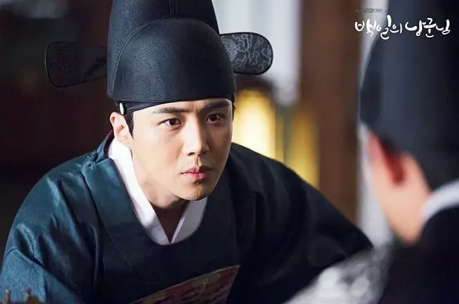 10 Transformasi Kim Seon-ho, pasangan Shin Min-ah di drama terbaru © 2021 brilio.net