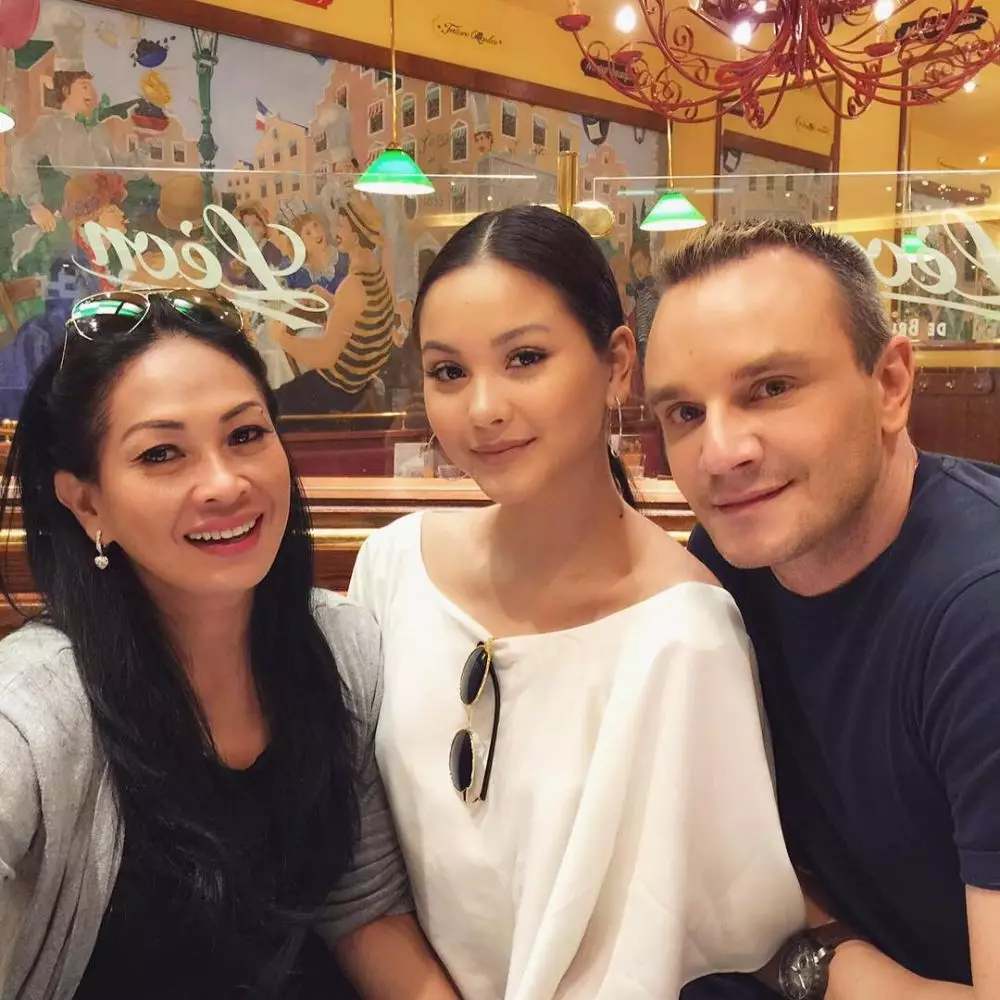 Alyssa Daguise dan ayah © Instagram