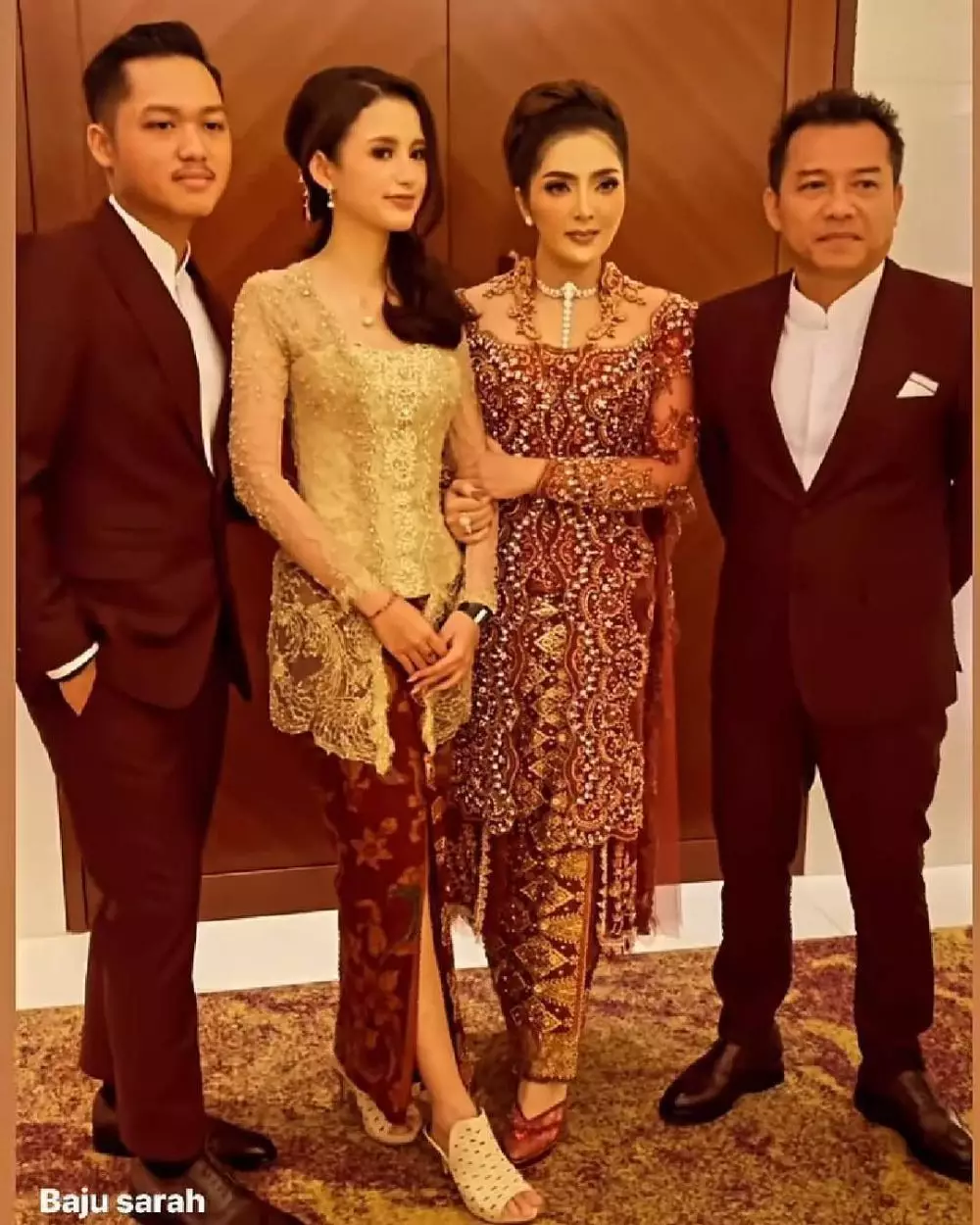 momen hangat sarah menzel dengan keluarga azriel © berbagai sumber momen hangat sarah menzel dengan keluarga azriel © berbagai sumber