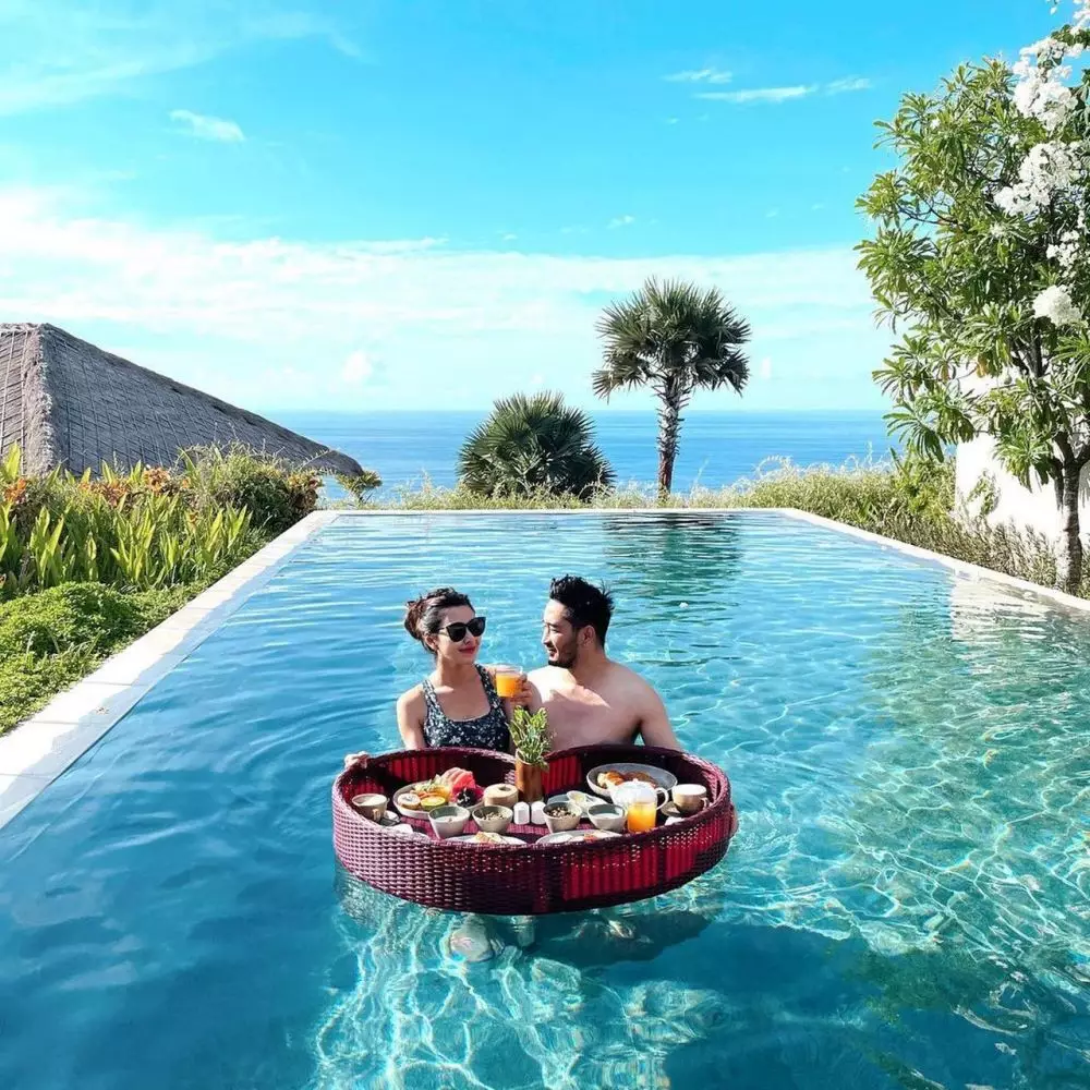 Syahnaz dan jeje liburan ke bali Instagram