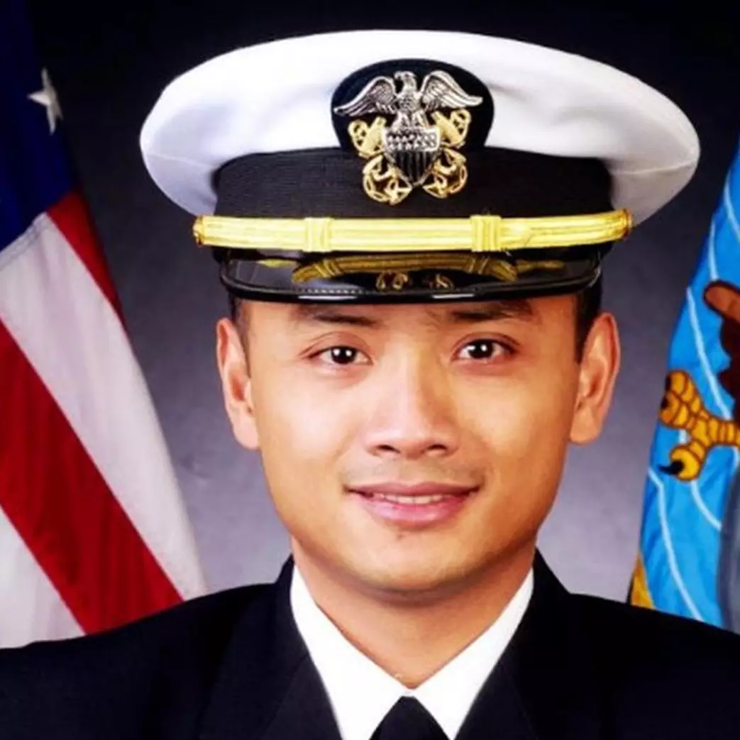 8 Potret terbaru pemuda Ponorogo yang jadi tentara AS, macho abis