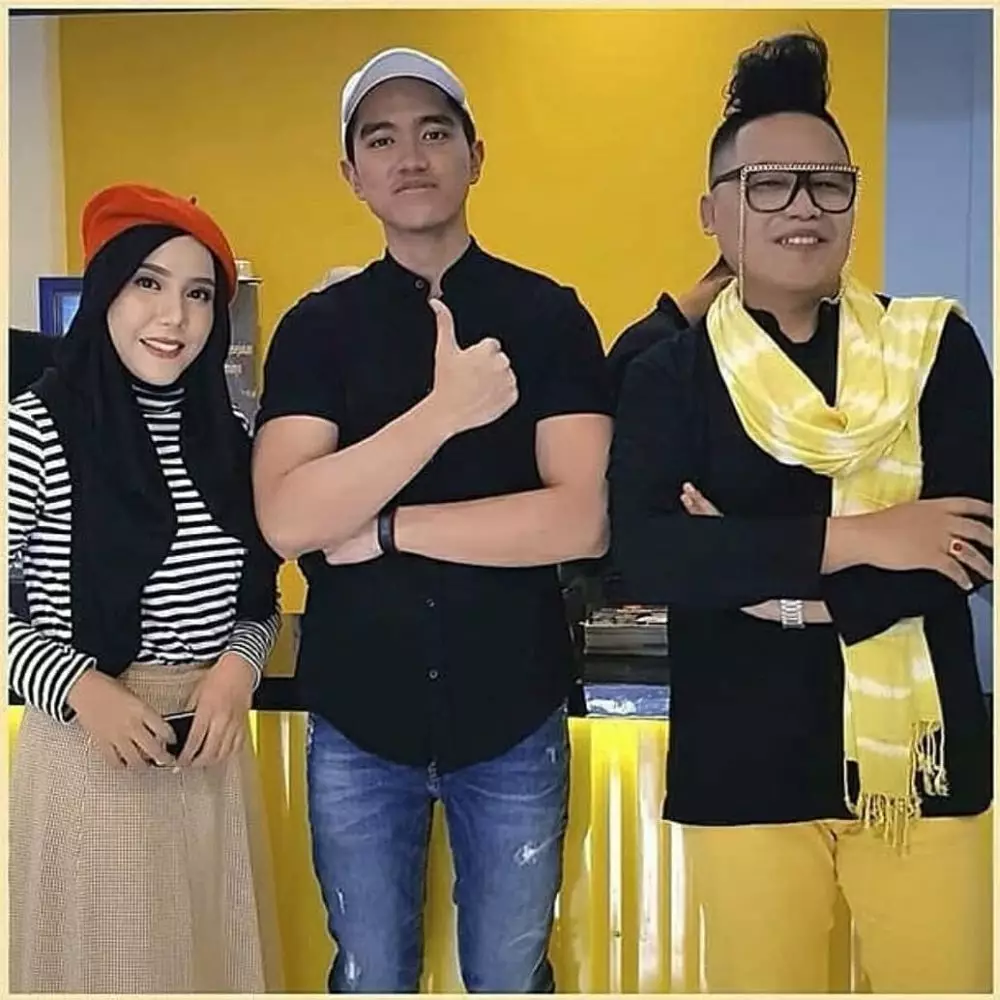 Kaesang dan Nadya Arifta kerja bareng © 2021 brilio.net Kaesang dan Nadya Arifta kerja bareng © 2021 brilio.net