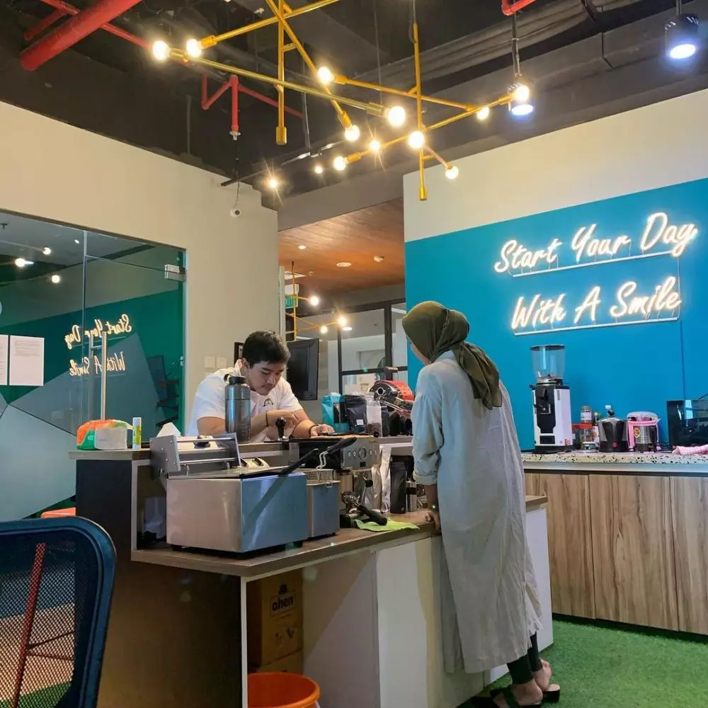 Kaesang dan Nadya Arifta kerja bareng © 2021 brilio.net Kaesang dan Nadya Arifta kerja bareng © 2021 brilio.net