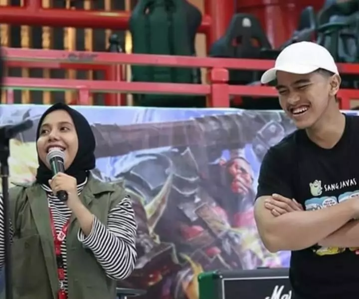 Kaesang dan Nadya Arifta kerja bareng © 2021 brilio.net Kaesang dan Nadya Arifta kerja bareng © 2021 brilio.net