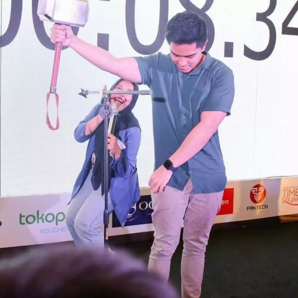 Kaesang dan Nadya Arifta kerja bareng © 2021 brilio.net Kaesang dan Nadya Arifta kerja bareng © 2021 brilio.net