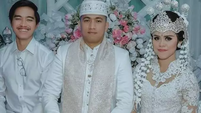 Kaesang ke kondangan © 2021 brilio.net Kaesang ke kondangan © 2021 brilio.net