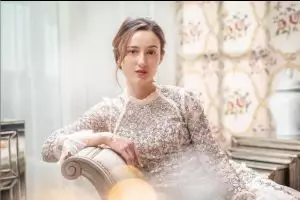 6 Seleb peduli perubahan iklim, Julie Estelle inisiasi petisi