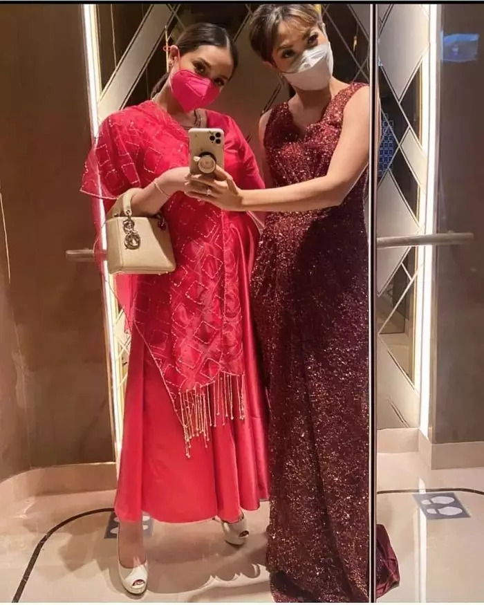 Beda gaya Nagita dan Ayu Ting Ting kondangan © 2021 brilio.net