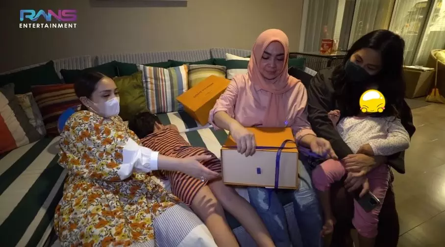 ultah Rieta Amilia ke-59 © 2021 brilio.net