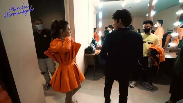 Atta Aurel kerja bareng setelah menikah Berbagai sumber Atta Aurel kerja bareng setelah menikah Berbagai sumber