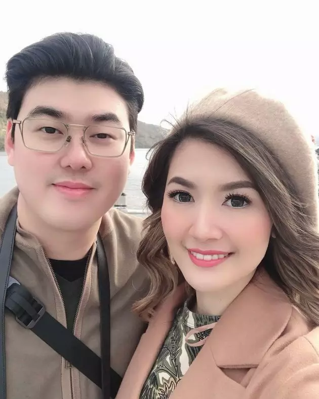 potret terbaru asty ananta Berbagai sumber