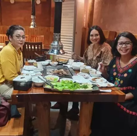 10 Potret Ira Wibowo pamer gaya rambut baru, tampil lebih fresh berbagai sumber