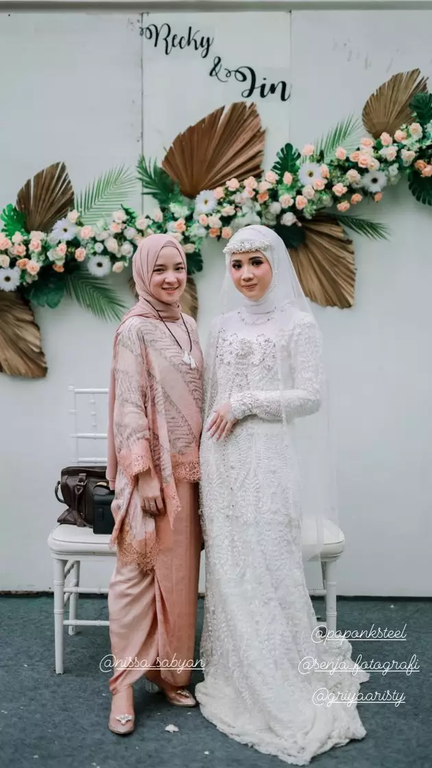 potret nissa sabyan di nikahan sang kakak Instagram potret nissa sabyan di nikahan sang kakak Instagram