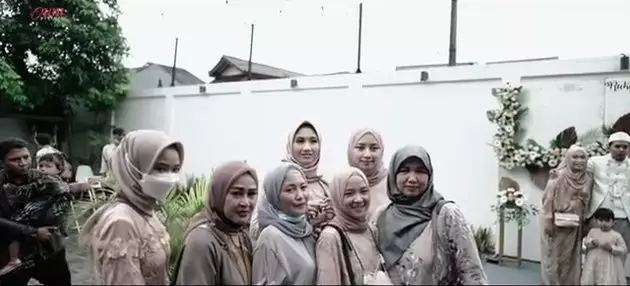 potret nissa sabyan di nikahan sang kakak Instagram potret nissa sabyan di nikahan sang kakak Instagram