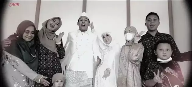 potret nissa sabyan di nikahan sang kakak Instagram potret nissa sabyan di nikahan sang kakak Instagram