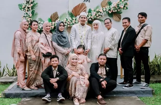 potret nissa sabyan di nikahan sang kakak Instagram potret nissa sabyan di nikahan sang kakak Instagram
