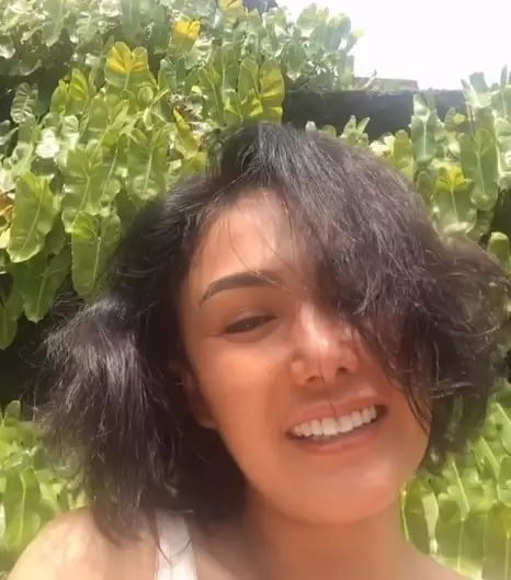 Yuni Shara saat bangun tidur © Instagram