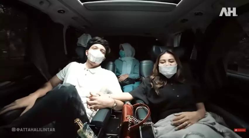 10 Momen Atta Halilintar temani Aurel Hermansyah cek kandungan berbagai sumber