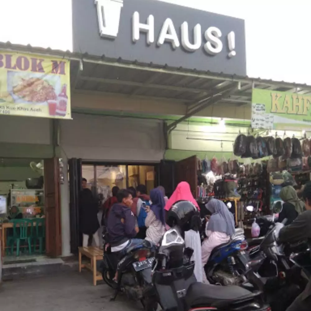 Nama lucu kios minuman © berbagai sumber