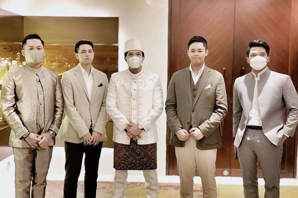 potret cavin putra yuni shara Instagram