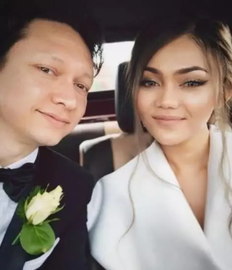 selfie pertama seleb usai menikah © 2021 brilio.net