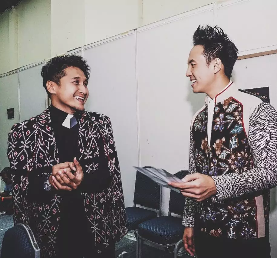 persahabatan daniel mananta dan arie untung © berbagai sumber