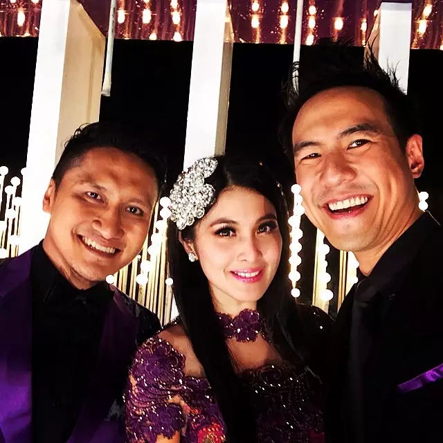 persahabatan daniel mananta dan arie untung © berbagai sumber