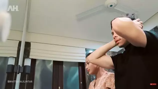 malam pertama atta aurel Berbagai sumber