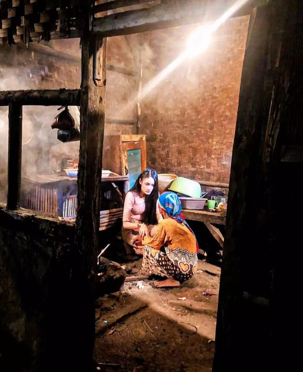 9 Potret Intan Wisni, finalis Miss Eco Internasional yang jadi sorotan © 2021 brilio.net 9 Potret Intan Wisni, finalis Miss Eco Internasional yang jadi sorotan © 2021 brilio.net