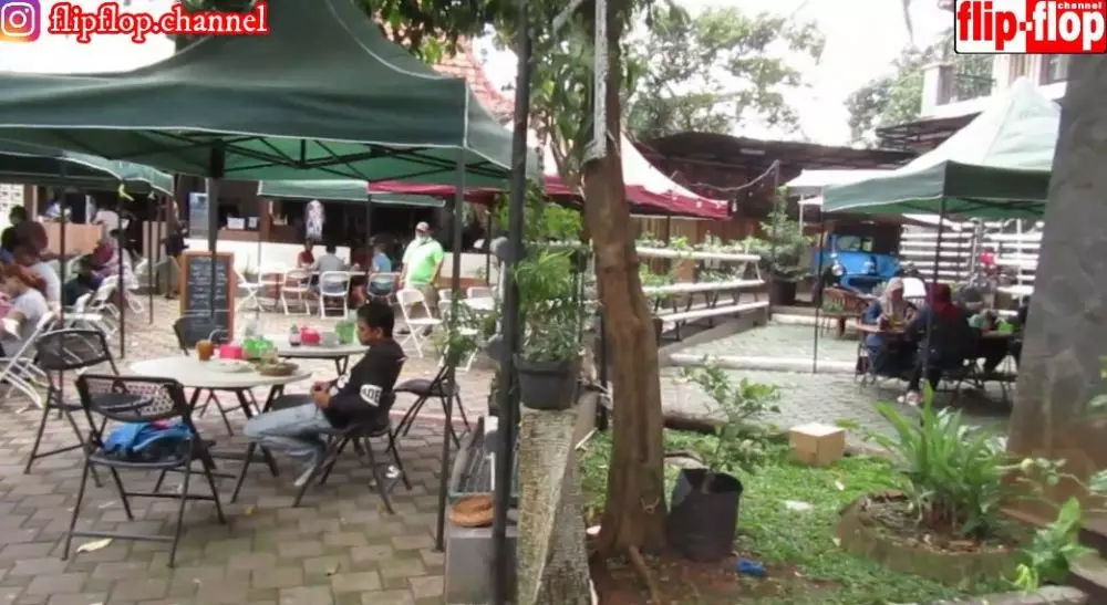 potret warung doel © YouTube