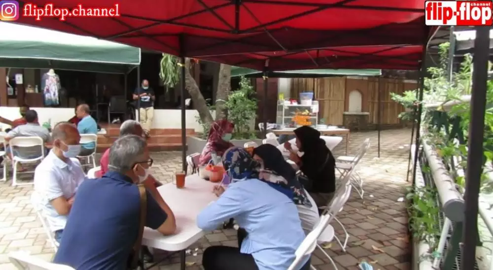 potret warung doel © YouTube