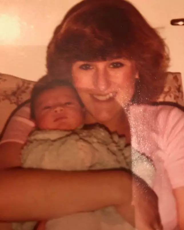 masa kecil seleb dan ibu bule © Instagram masa kecil seleb dan ibu bule © Instagram