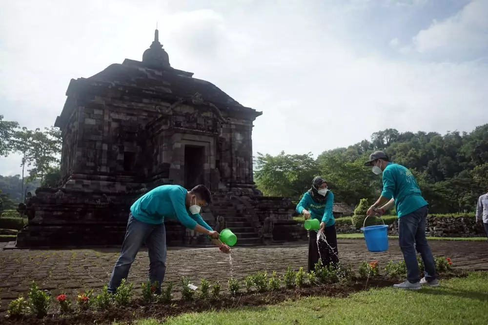 Candi Darling From Home © 2021 brilio.net