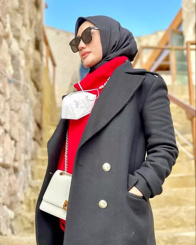 potret yulita liburan di turki Berbagai sumber